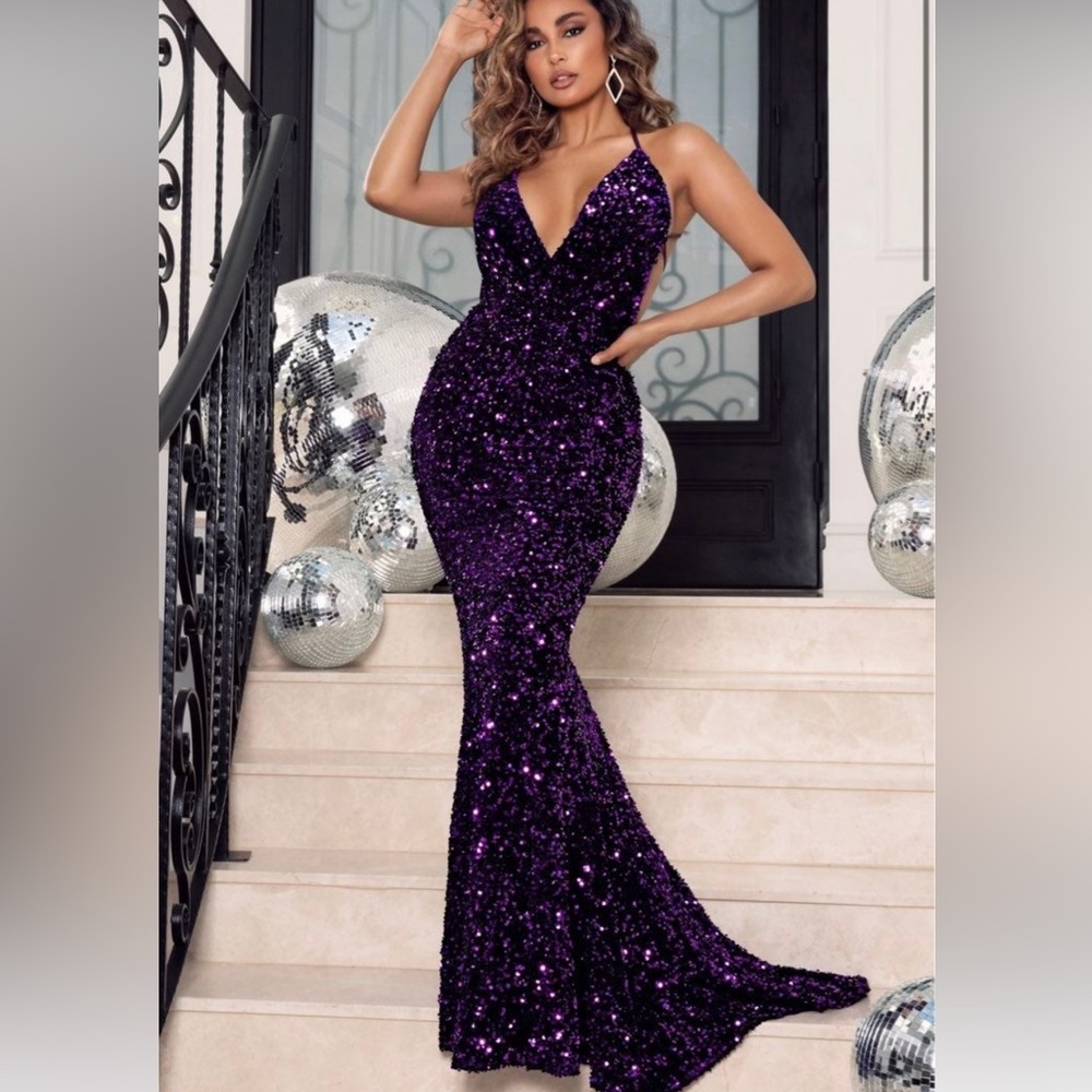 Abyssbyabby gown